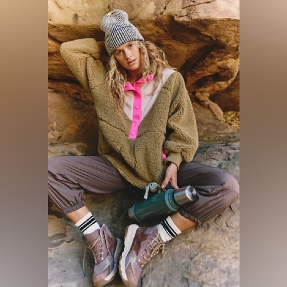 Free People Green and Mint Sweater - Picture 4 of 12